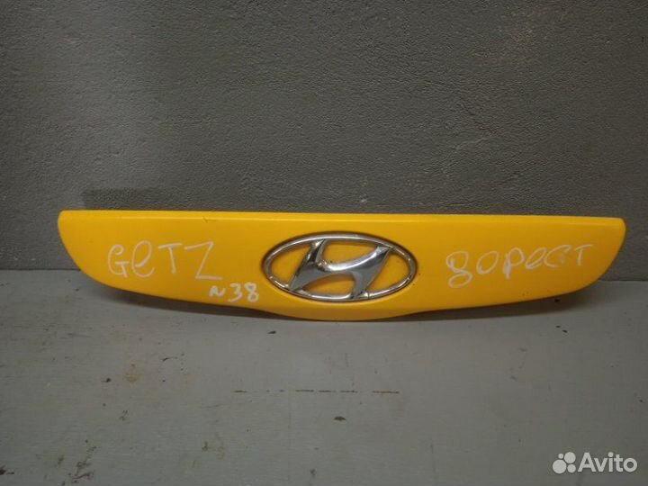 Молдинг крышки багажника Hyundai Getz 2004
