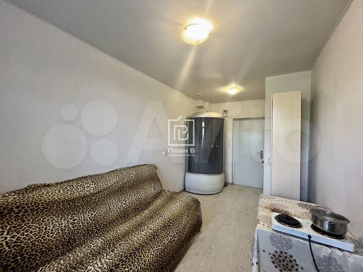 Комната 13,1 м² в 9-к., 1/2 эт.