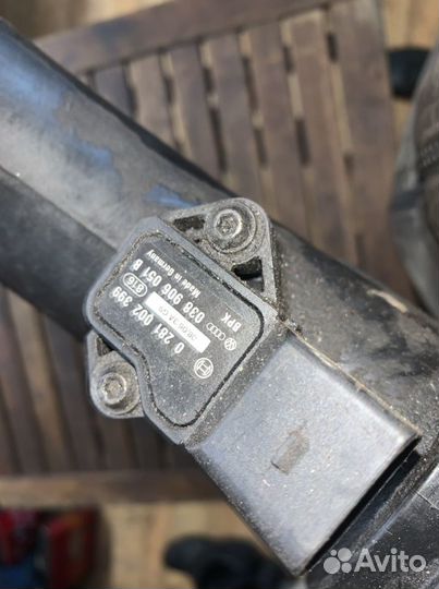 Патрубок интеркулера vw transporter t5