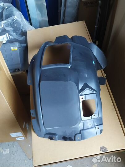 Локер передний правый BMW X3 G01 2017