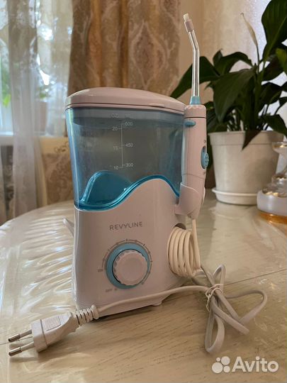 Ирригатор Revyline RL100