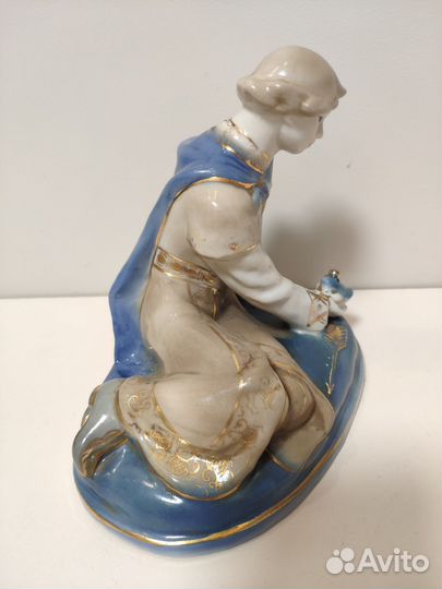 Статуэтка Иванушка и лягушка царевна