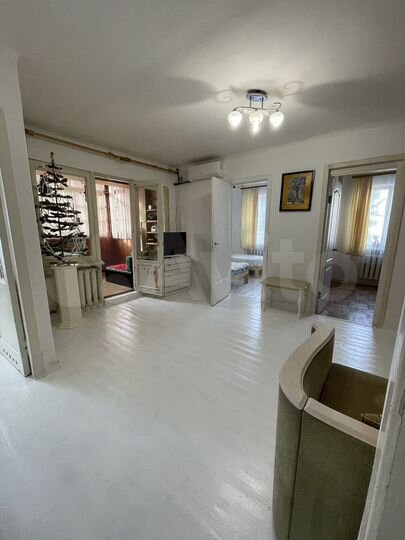 2-к. квартира, 45 м², 2/4 эт.