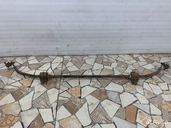 Стабилизатор поперечной устойчивости задний Nissan