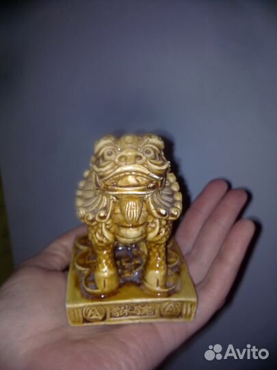 Китайская собака, сувенир из гипса