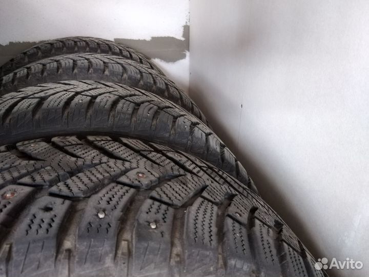 Toyo Observe Ice-Freezer 215/60 R16 92