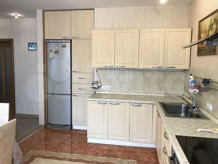 3-к. квартира, 86 м², 2/9 эт.