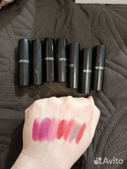 Сет 40 помад, L'Oreal,lime crime, Jeffree star итд