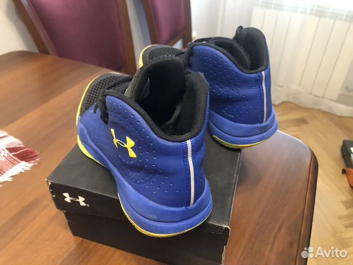 Баскетбольные кроссовки детские Under Armor