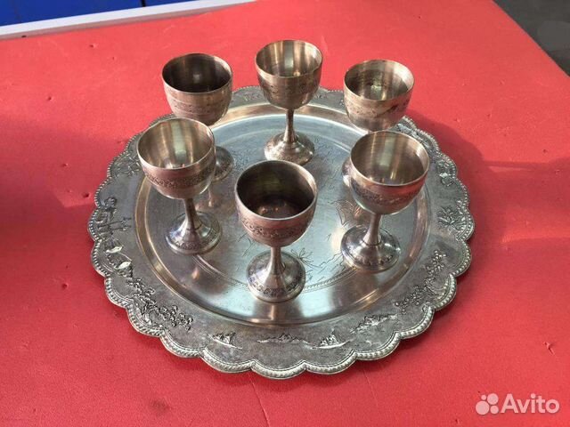 Набор рюмок с подносом