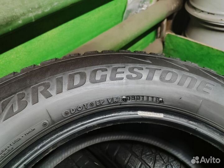 Bridgestone Blizzak DM-V2 235/65 R18 106S