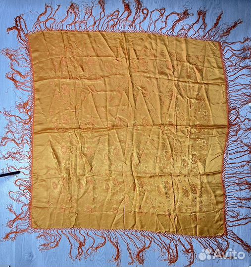 Большая шаль старинная