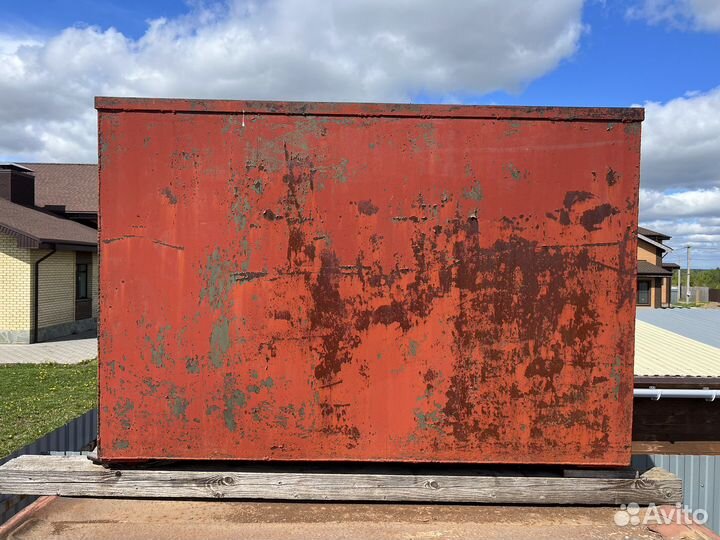Металлический бак для воды бу