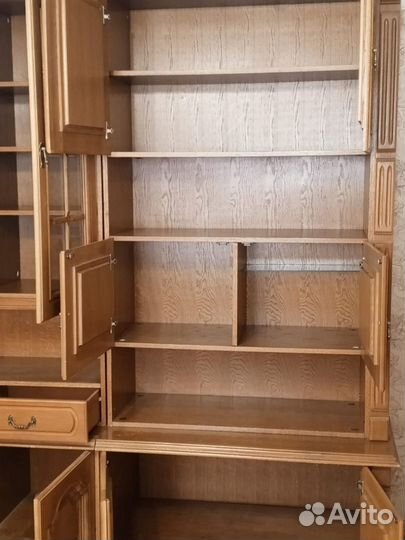 Стенка в гостиную бу