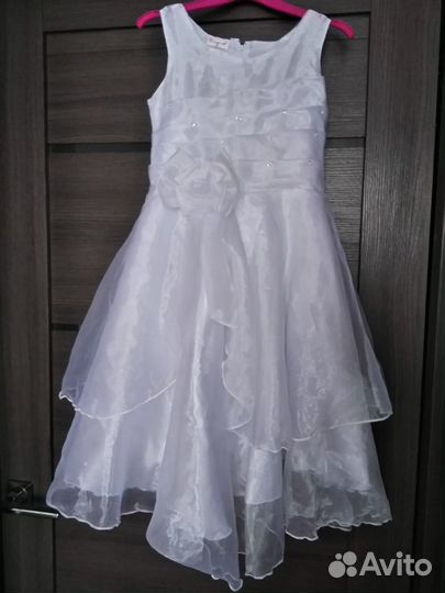 Платье красивое с шубкой