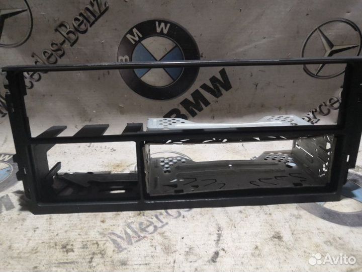 Рамка магнитолы Bmw 5-Series E34 M54B30