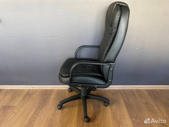 Офисное кресло от производителя