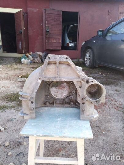 Колокол сцепления 402