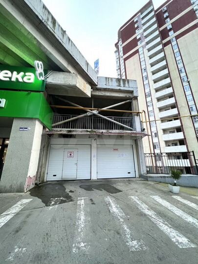 Машиноместо, 13 м²