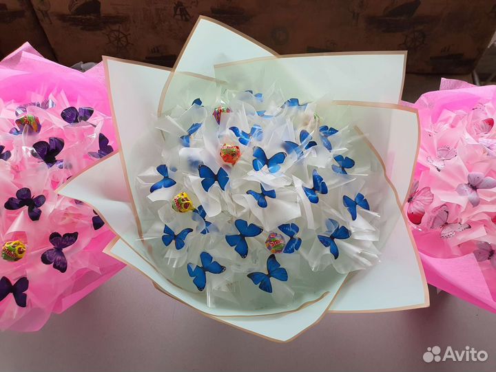 Букет из бабочек в коробке