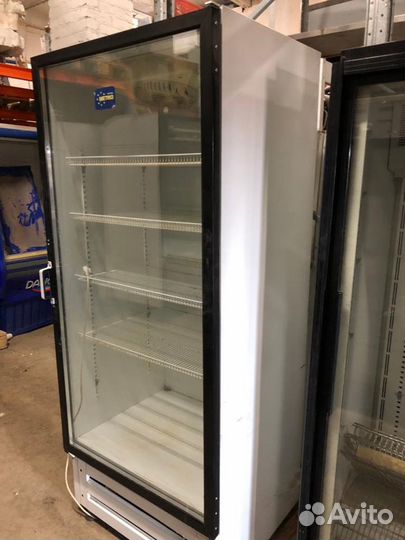 Холодильный шкаф