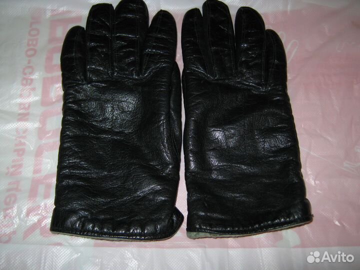 Перчатки и варешки женские