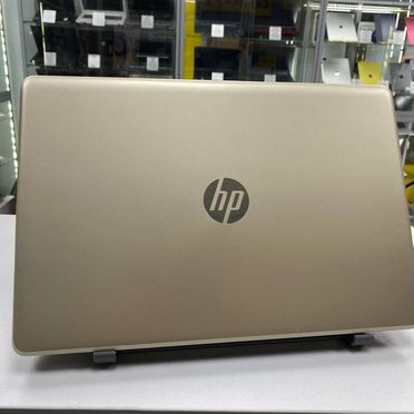 Ноутбук HP Core i3-6/ Radeon R7 M520 2Gb/ SSD+HDD