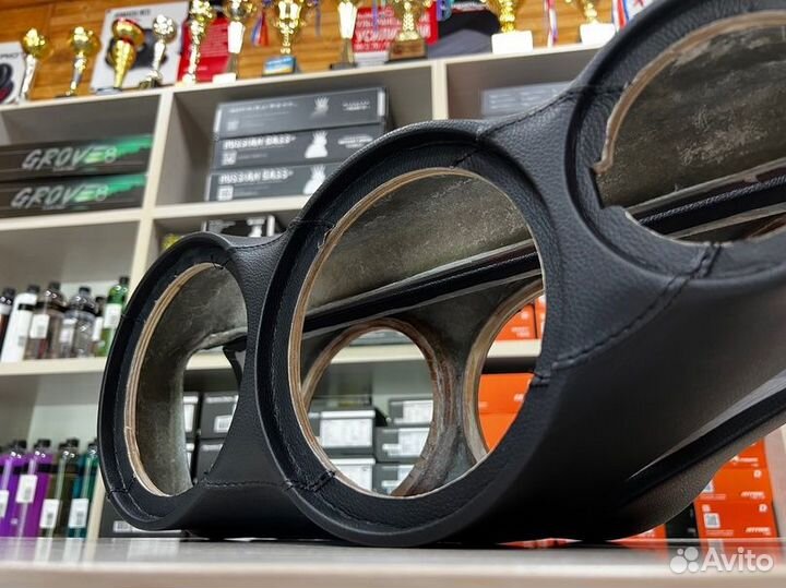 Подиум Гранта (локоть) 16*16*Рупор (люкс)