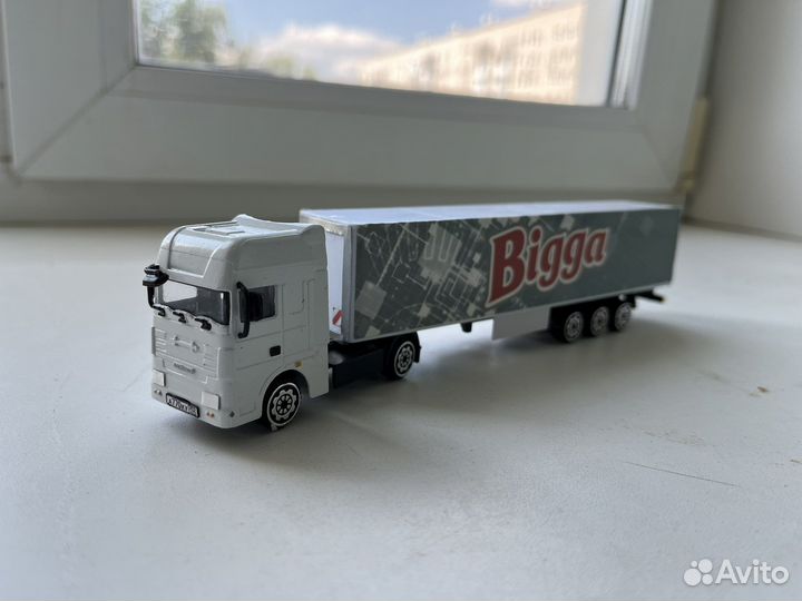 Модель тягача с прицепом