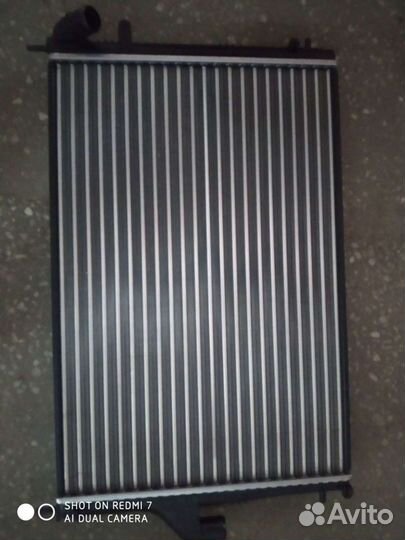 Радиатор Рено Логан,Дастер 10- г.в