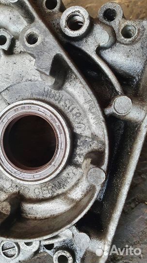 Насос масляный Audi A8 D2 1998-2003