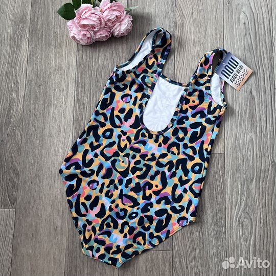 Новый купальник, 152см