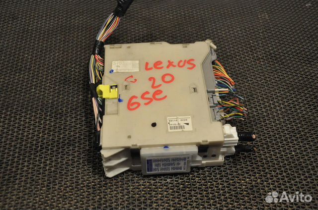 Блок предохранителей Lexus IS250 GSE20