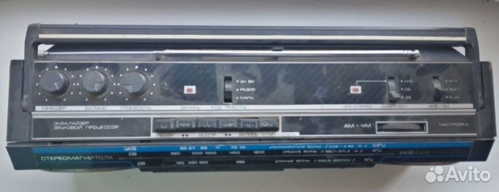 Кассетная стереомагнитола 