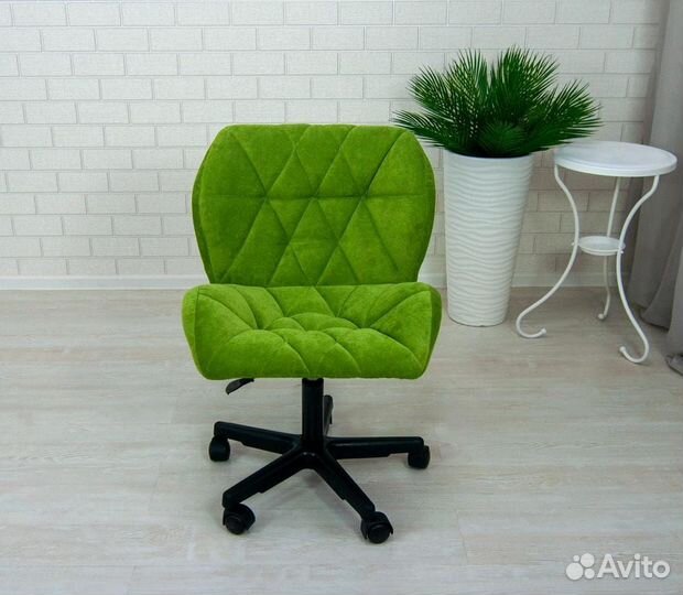 Анатомическая кушетка для наращивания ресниц