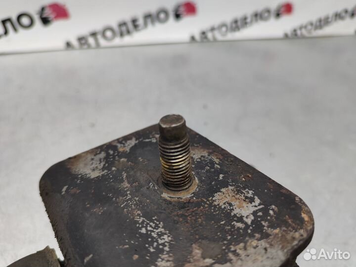 Подушка двс Subaru Legacy BG 1994 г.в