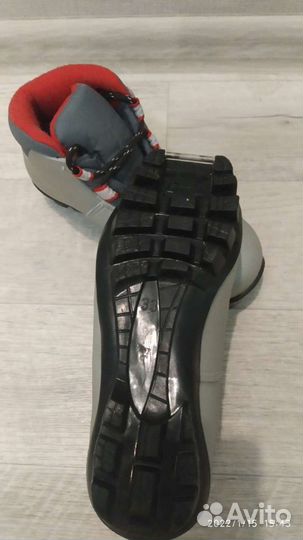 Лыжные ботинки