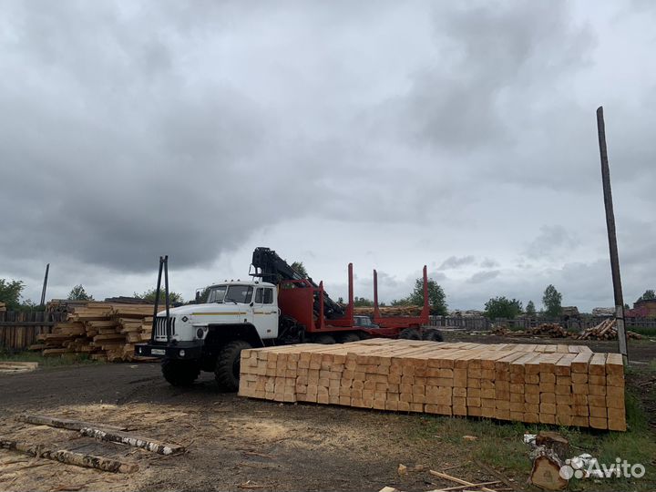 Услуги Урала лесовоза с гидроманипулятором