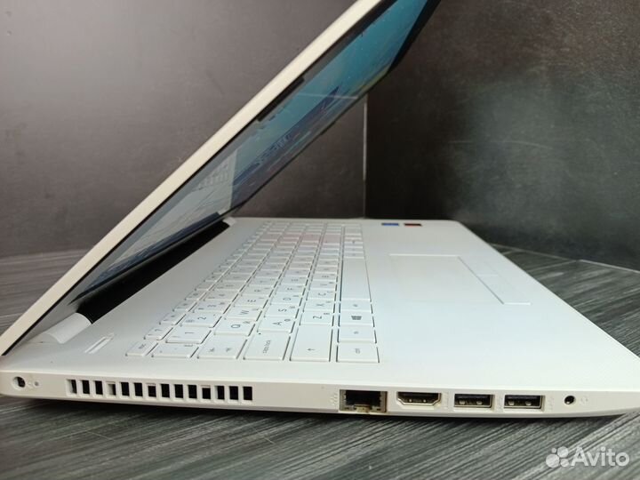 Игровой ноутбук HP 4ядра/2видеокарты/4Gb/500GB