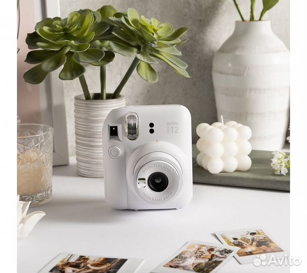 Моментальная фотокамера Fujifilm Instax Mini 12 Instant Camera Bundle White