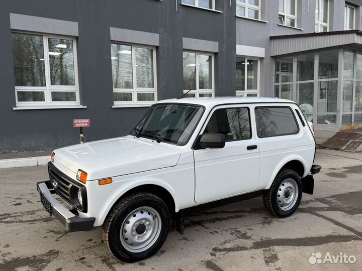 LADA 4x4 (Нива) 1.7 МТ, 2021, 17 900 км