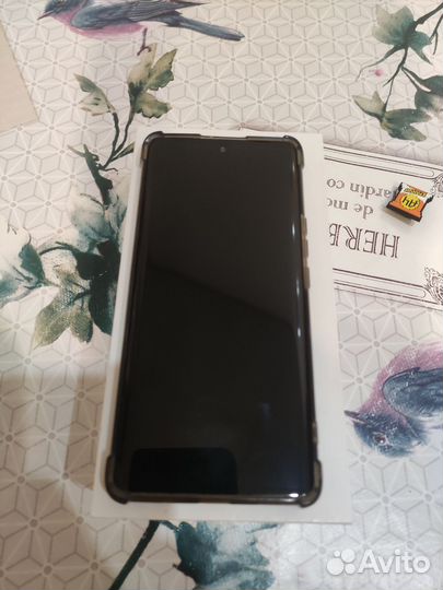 HUAWEI Nova 8, 8/128 ГБ