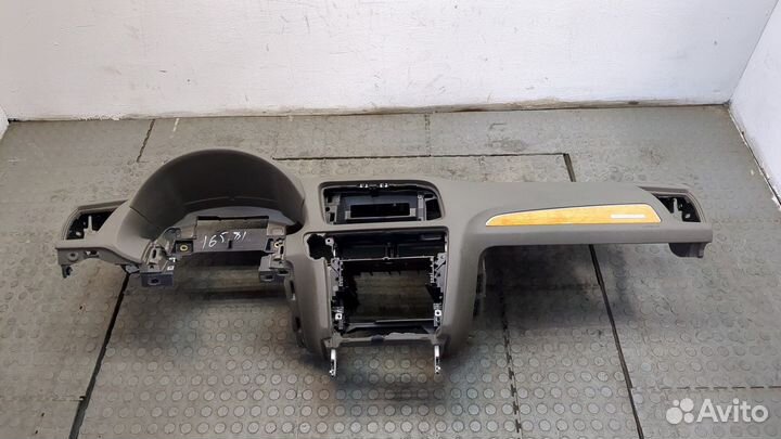 Панель передняя салона Audi Q5, 2009