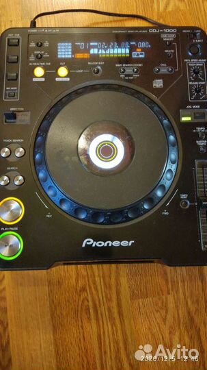 Pioneer -CDJ 1000