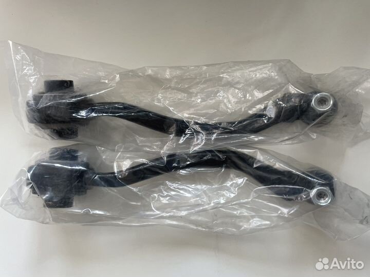 Комплект передних нижних рычагов Mercedes W203