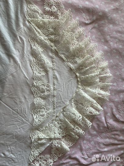 Уголок кружевной на выписку