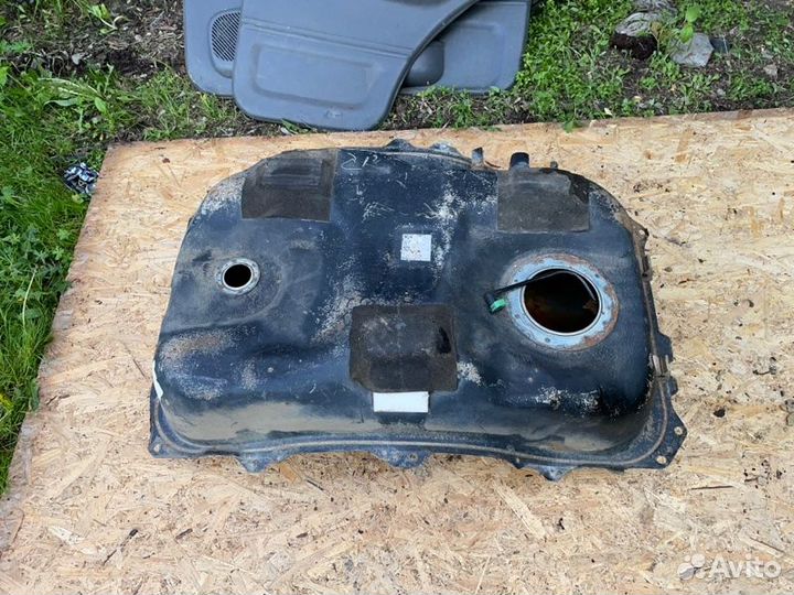 Топливный бак Mazda Cx-7