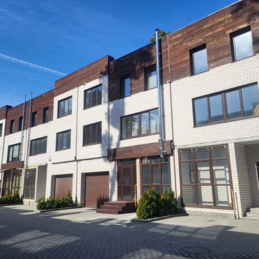 Таунхаус 244,7 м² на участке 2 сот.