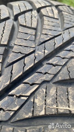 Goodyear UltraGrip 8 Performance 245/45 R18