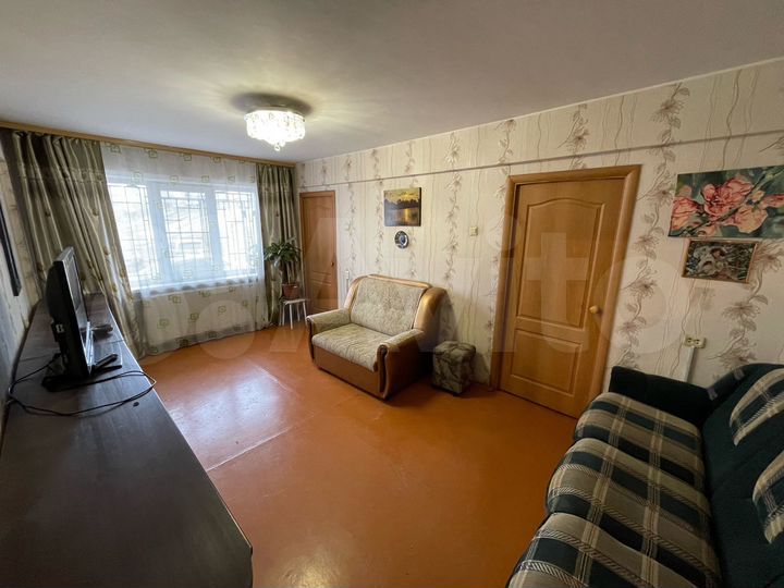 3-к. квартира, 48 м², 1/5 эт.